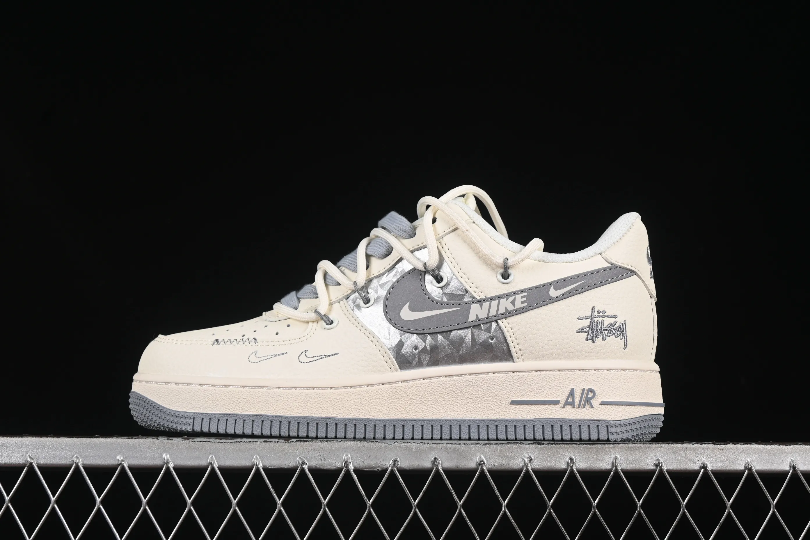 All categories Nk Air Force 1 Air Force series Nk Air Force 1 Low Air Force low-top Nike Air Force 1'07 Low Stussy co-branded gray diamond drawstring Air Force 1 low-top casual sneakers DM6868-072